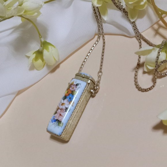 Vintage Rare Floral Enamel Locket Necklace - Picture 2 of 16